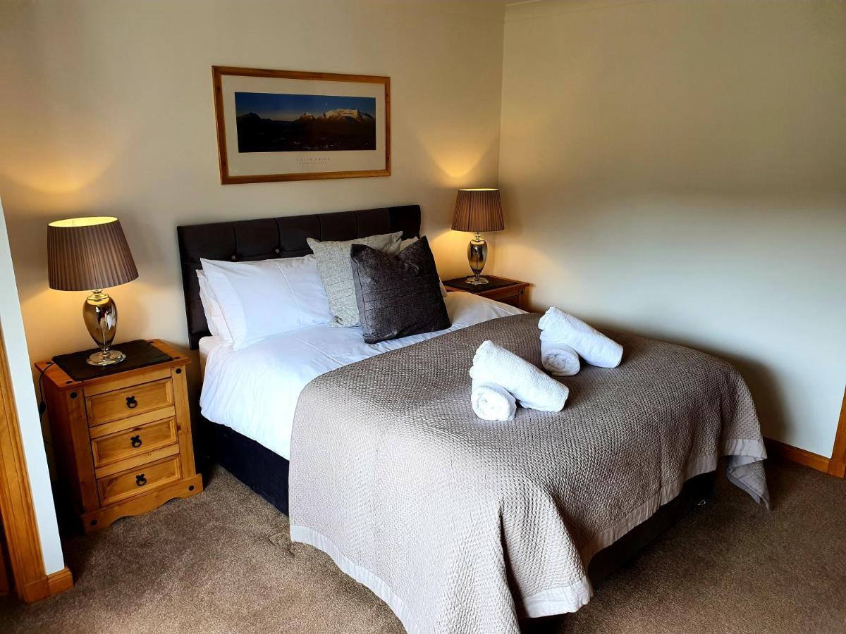 Tower Ridge House Bed & Breakfast Fort William Exterior photo